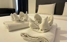 Azz Hotel