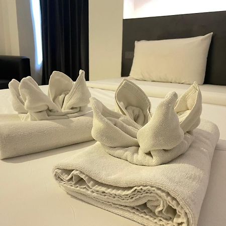 Azz Hotel Chiang Mai Extérieur photo