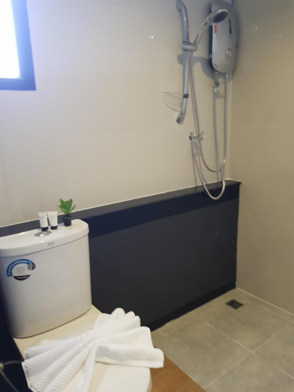 Azz Hotel Chiang Mai Extérieur photo