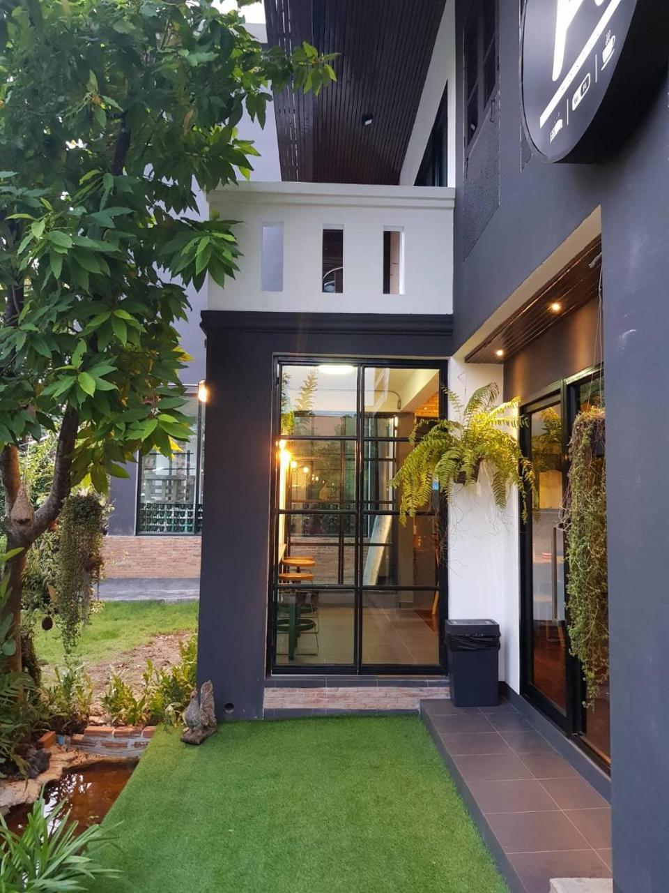 Azz Hotel Chiang Mai Extérieur photo